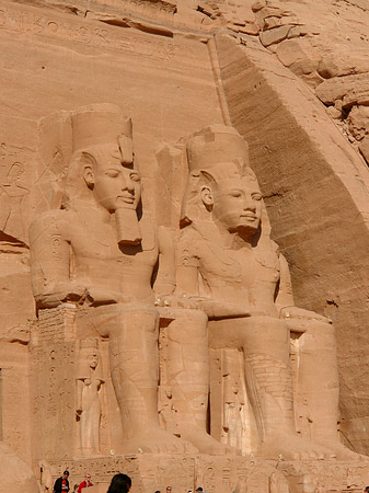 Tempel mit Touristen - Landesinnere (Abu Simbel)