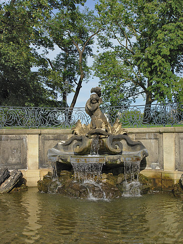 Fotos Delphinbrunnen