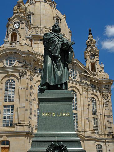 Frauenkirche und Lutherdenkmal