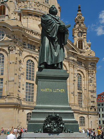 Frauenkirche und Lutherdenkmal Foto 