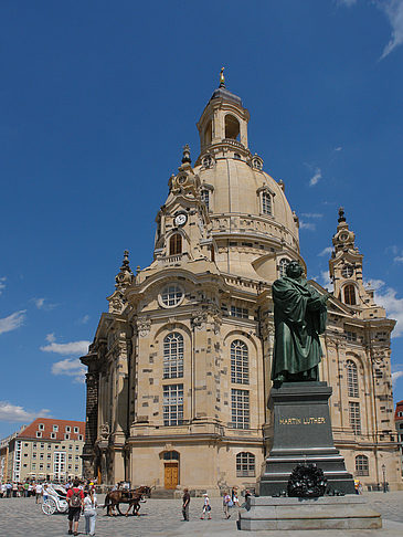 Frauenkirche und Neumarkt Foto 