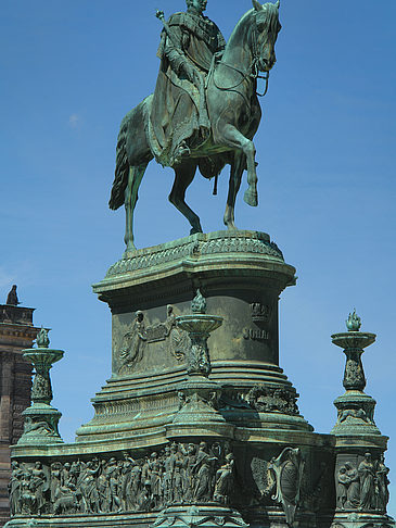 König-Johann-Statue