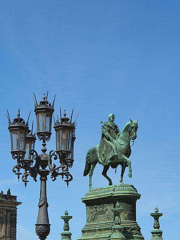 König-Johann-Statue Fotos