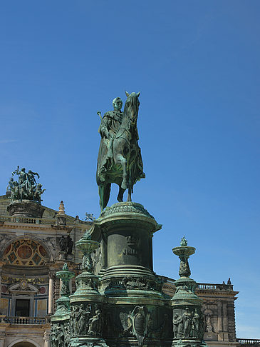 Fotos König-Johann-Statue | Dresden