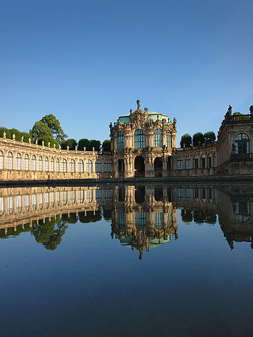 Fotos Wallpavillon mit Brunnen