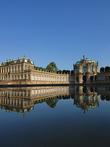 Fotos Wallpavillon mit Brunnen