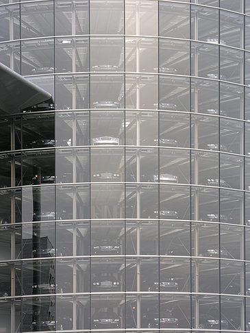 Glas an der Gläsernen Manufaktur Foto 