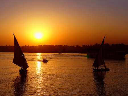 Schöner Sonnenuntergang - Landesinnere (Luxor)