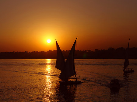 Schöner Sonnenuntergang - Landesinnere (Luxor)