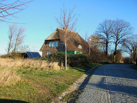 Straße zum Dorf - Mecklenburg-Vorpommern