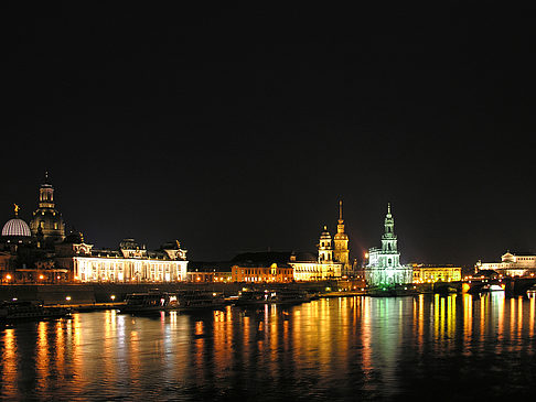 Foto Brühlsche Terrasse bei Nacht - Dresden