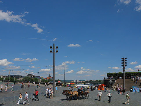 Schlossplatz Fotos