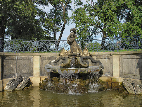 Delphinbrunnen