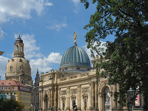 Frauenkirche und Kunstakademie