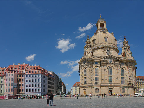 Frauenkirche und Neumarkt Foto 