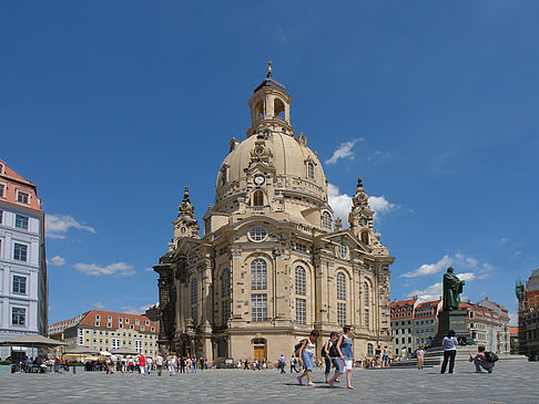 Foto Frauenkirche und Neumarkt - Dresden