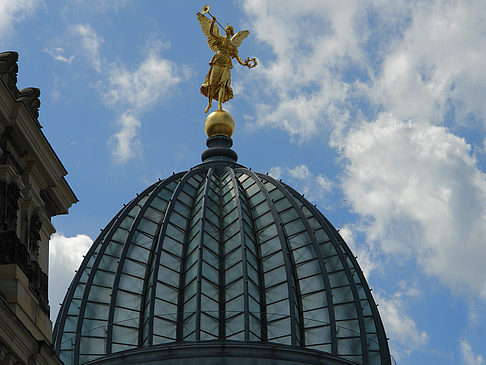 Hochschule für bildende Künste Fotos