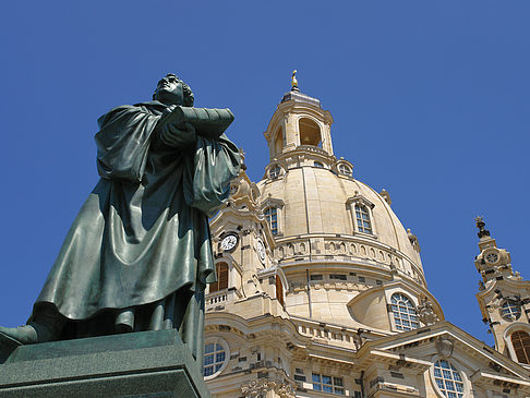 Lutherdenkmal vor der Frauenkirche