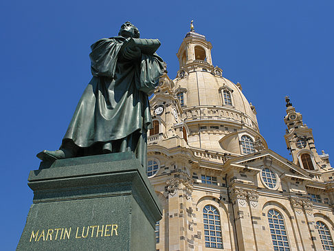 Foto Lutherdenkmal vor der Frauenkirche