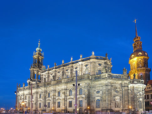 Foto Schloss und Hofkirche am Abend - Dresden