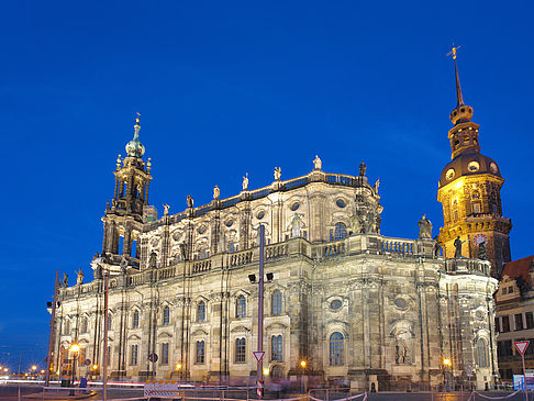 Fotos Schloss und Hofkirche am Abend | Dresden