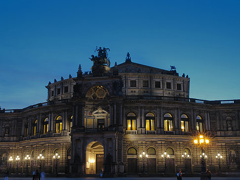 Semperoper abends Fotos