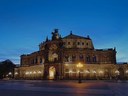 Semperoper abends Fotos