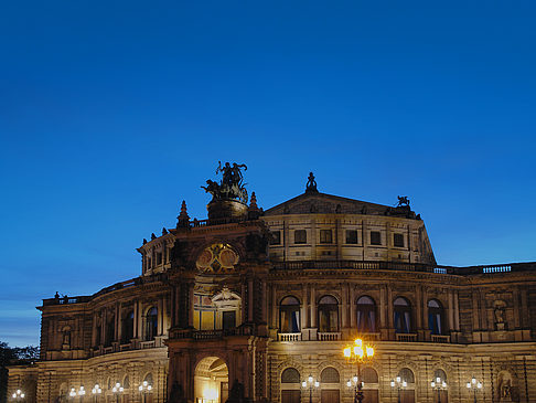 Fotos Semperoper abends