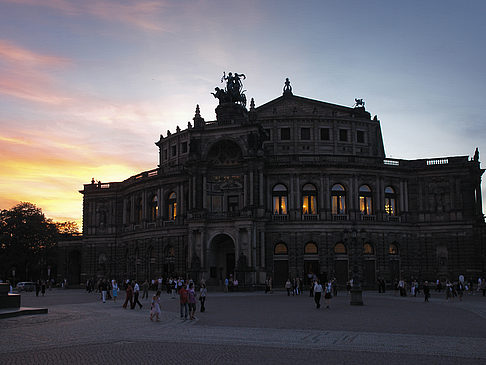 Foto Semperoper abends