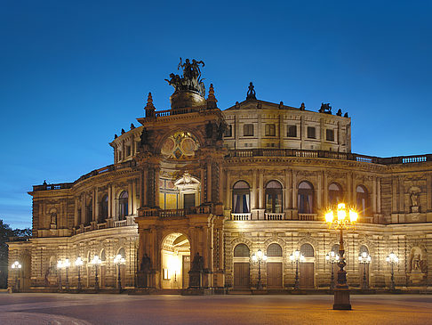 Foto Semperoper bei Nacht