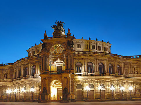 Foto Semperoper bei Nacht