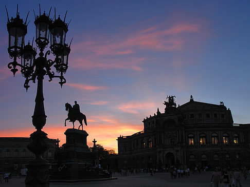 Fotos Theaterplatz abends | Dresden