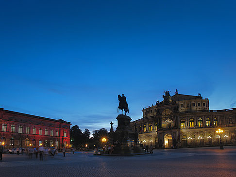 Fotos Theaterplatz abends | Dresden