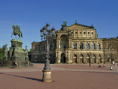 Fotos Theaterplatz