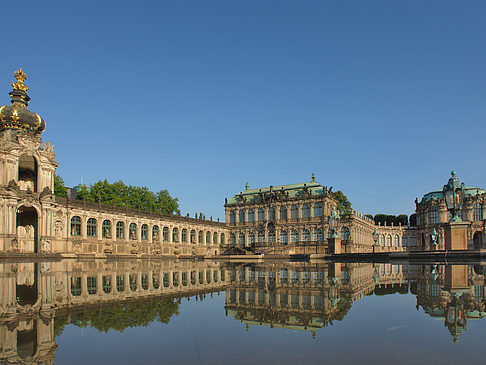 Kronentor und Wallpavillon Fotos