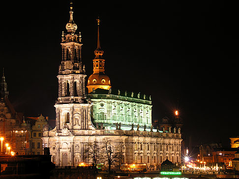 Hofkirche bei Nacht - Sachsen (Dresden)