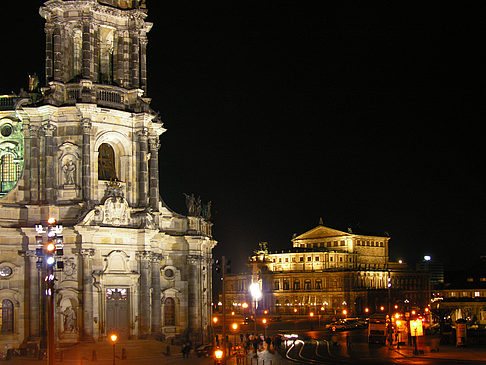 Foto Hofkirche bei Nacht