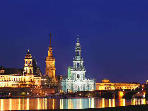 Hofkirche bei Nacht - Sachsen (Dresden)