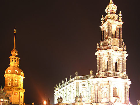 Hofkirche bei Nacht Foto 